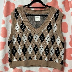 Abercrombie & Fitch Plaid V-Neck Sweater Vest